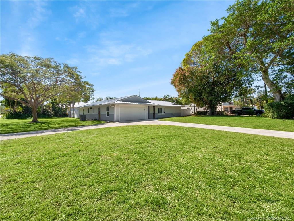 1318 SE Riverside Drive