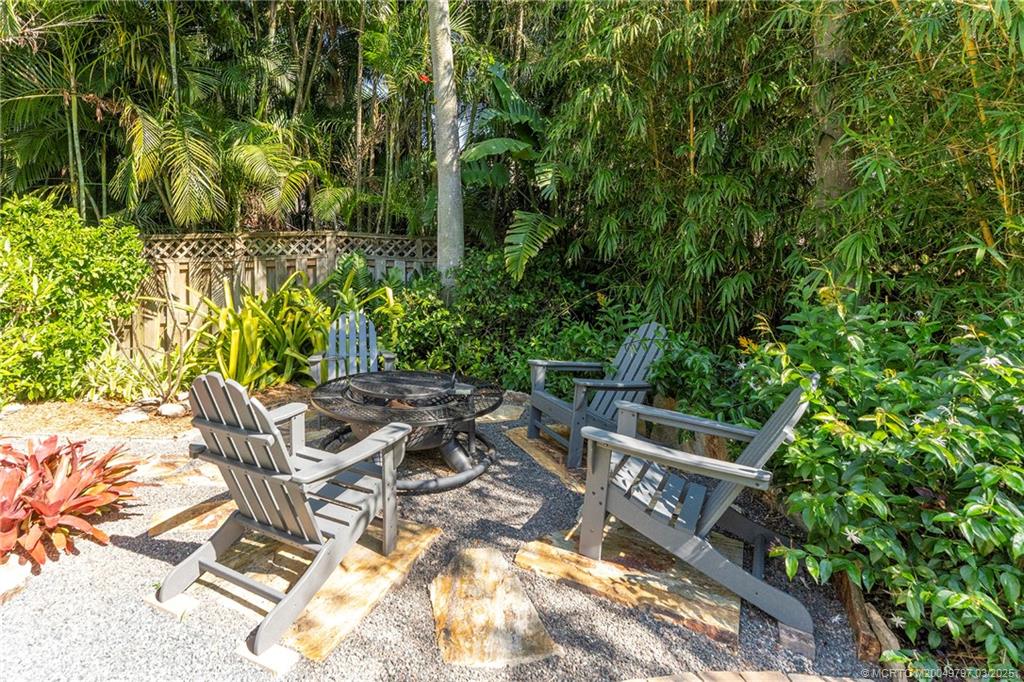 158 S River Road