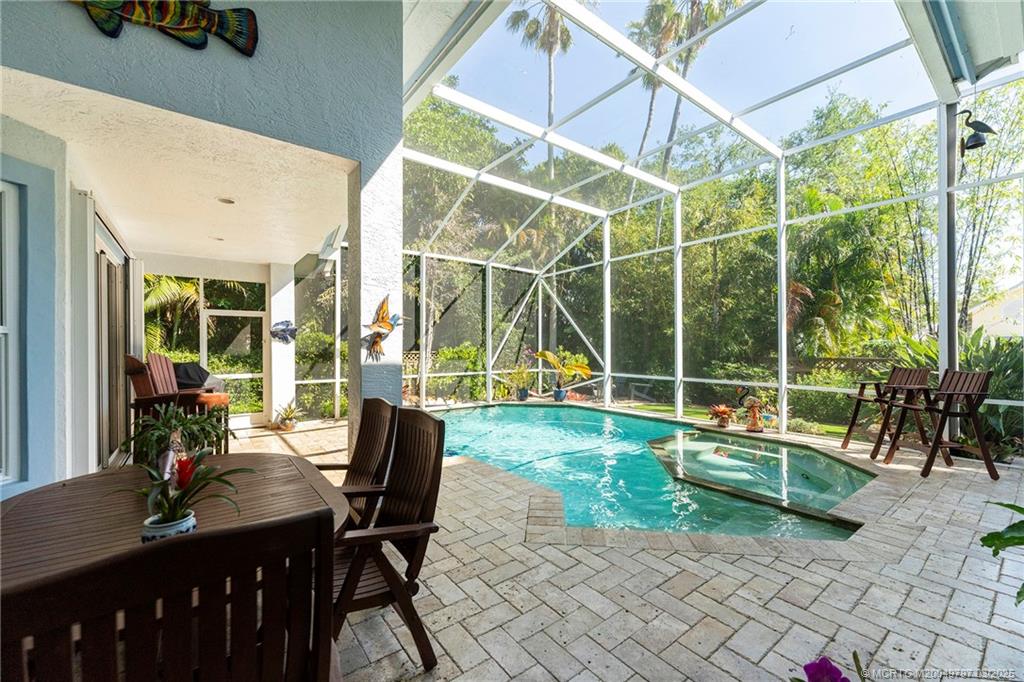 158 S River Road