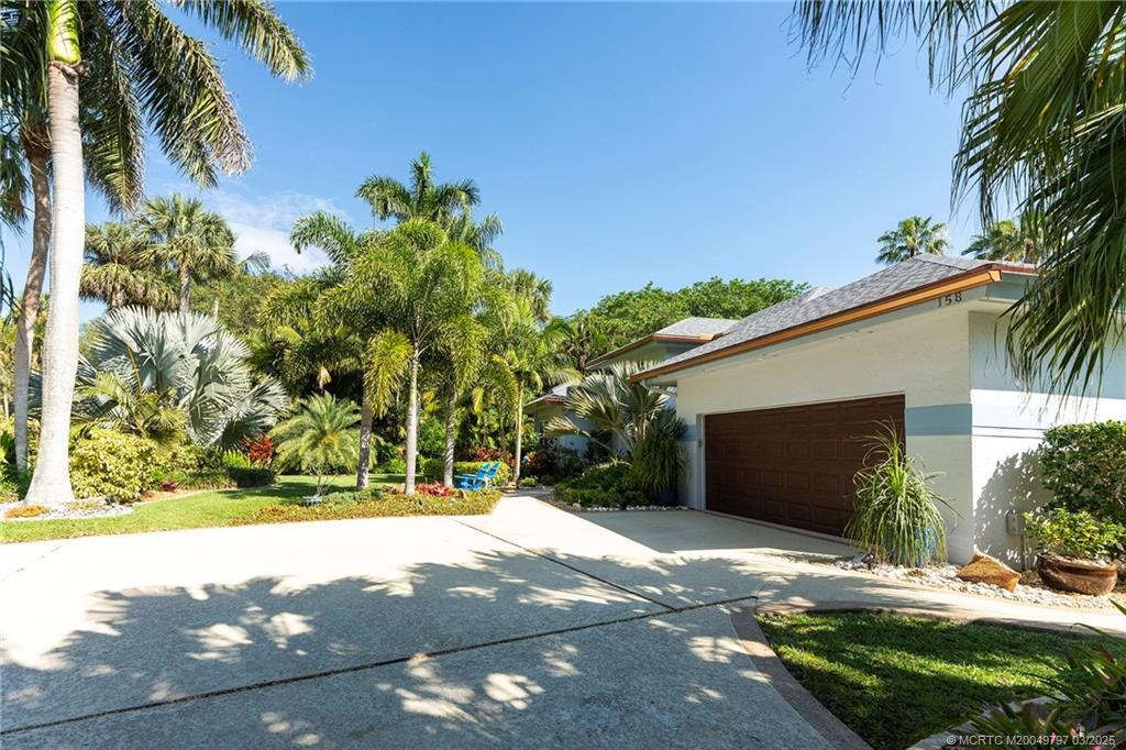 158 S River Road