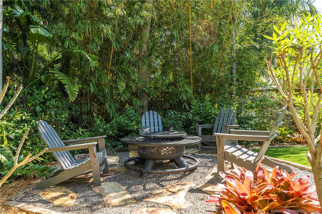 158 S River Road