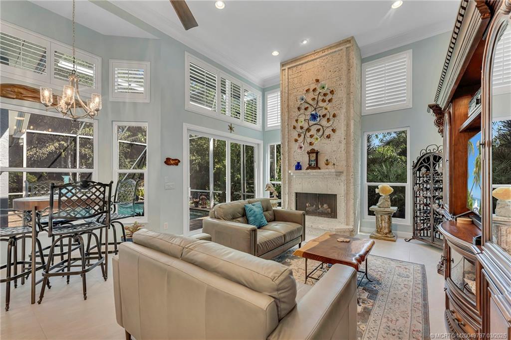 158 S River Road