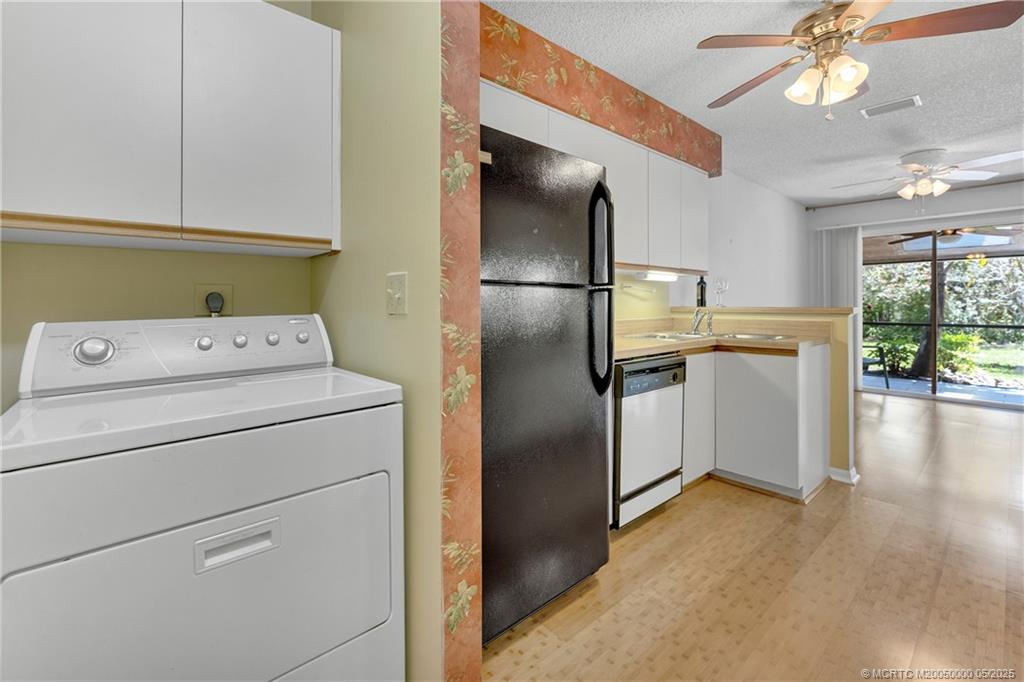 650 NE Wax Myrtle Way