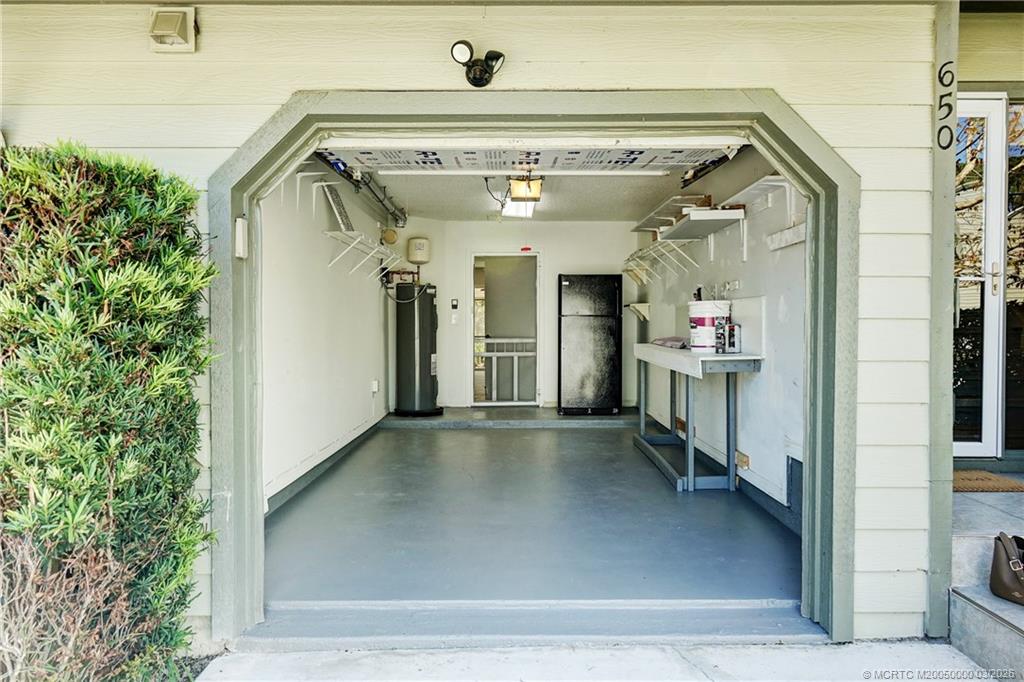 650 NE Wax Myrtle Way