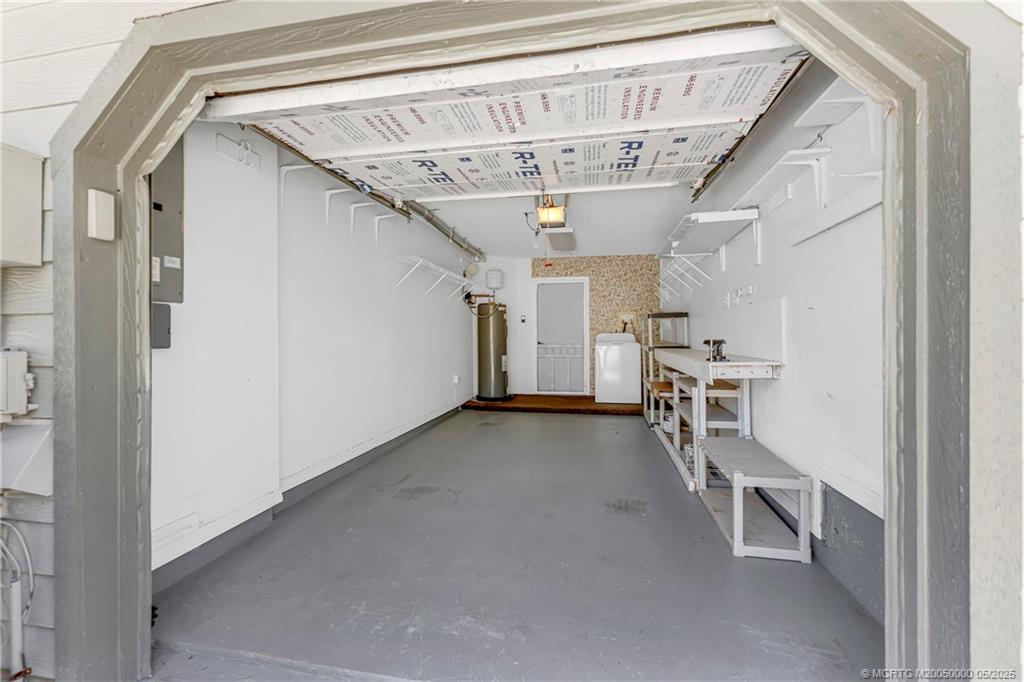 650 NE Wax Myrtle Way