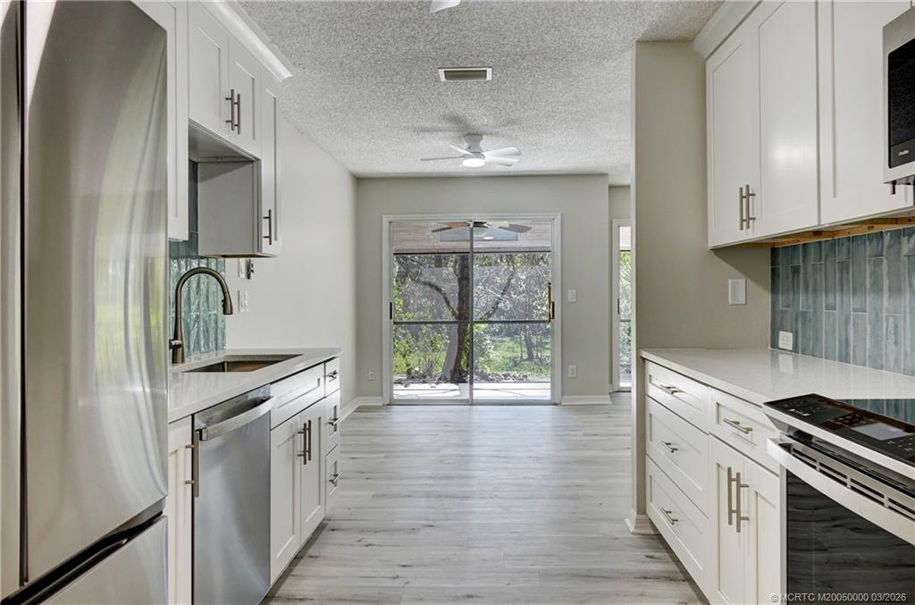 650 NE Wax Myrtle Way