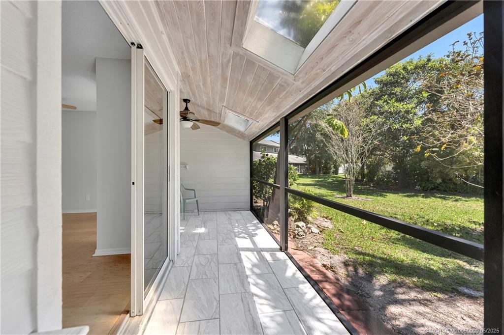 650 NE Wax Myrtle Way