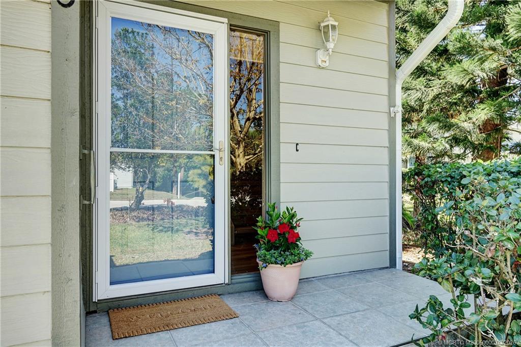 650 NE Wax Myrtle Way