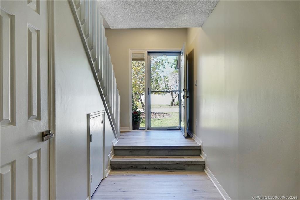 650 NE Wax Myrtle Way