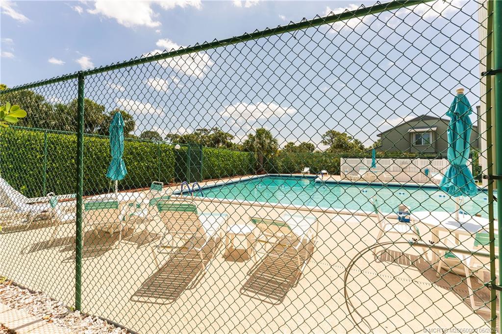 650 NE Wax Myrtle Way