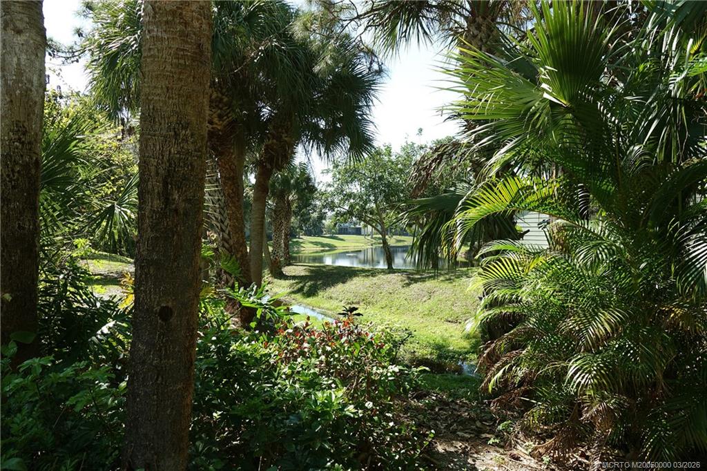 650 NE Wax Myrtle Way