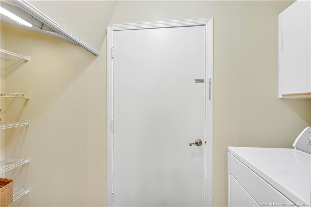 650 NE Wax Myrtle Way