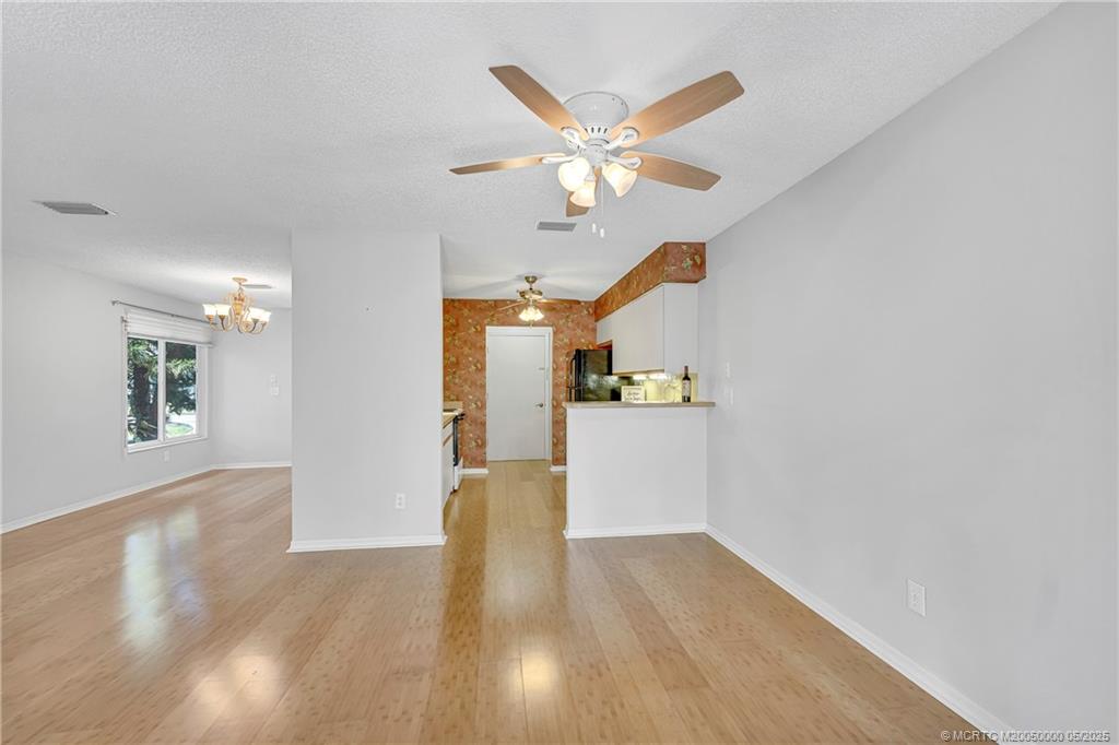 650 NE Wax Myrtle Way