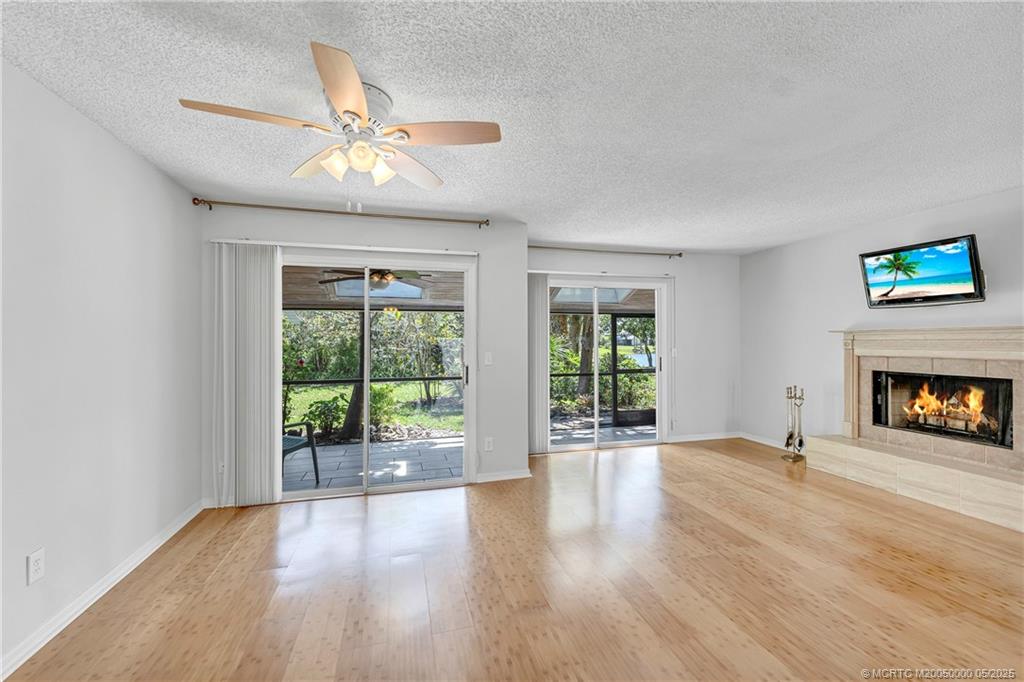 650 NE Wax Myrtle Way