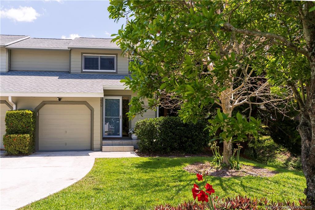 650 NE Wax Myrtle Way