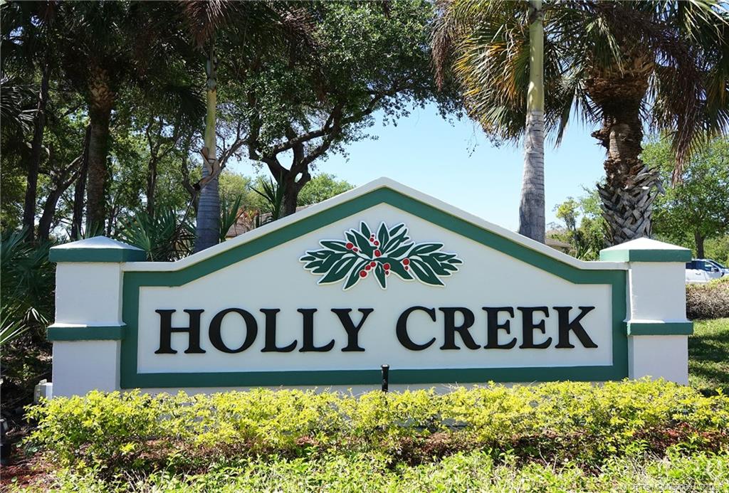 650 NE Wax Myrtle Way