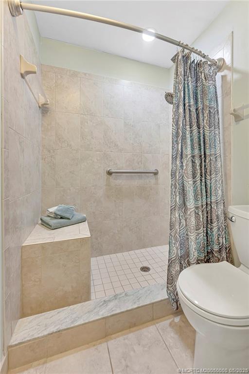 650 NE Wax Myrtle Way