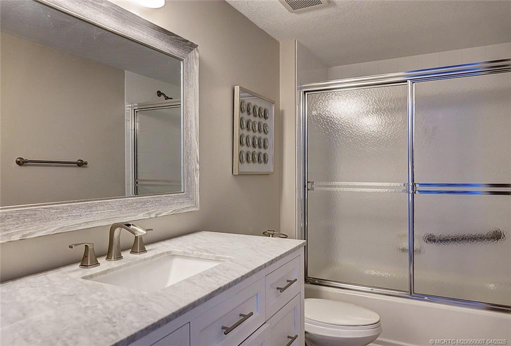 3880 N Highway A1a 905