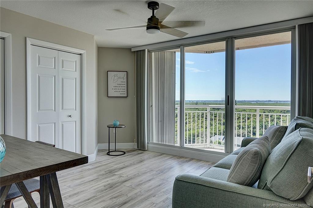 3880 N Highway A1a 905