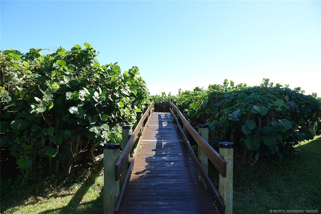 3880 N Highway A1a 905