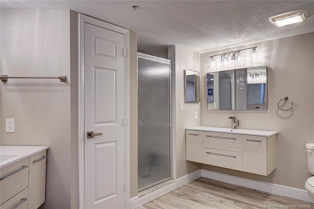 3880 N Highway A1a 905