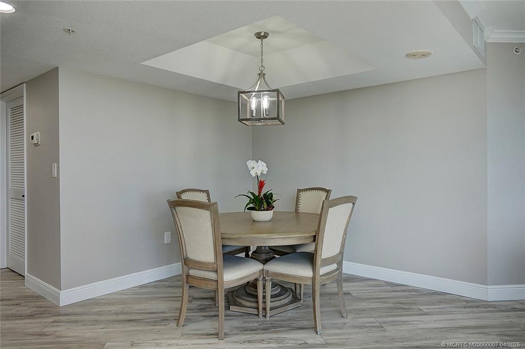 3880 N Highway A1a 905