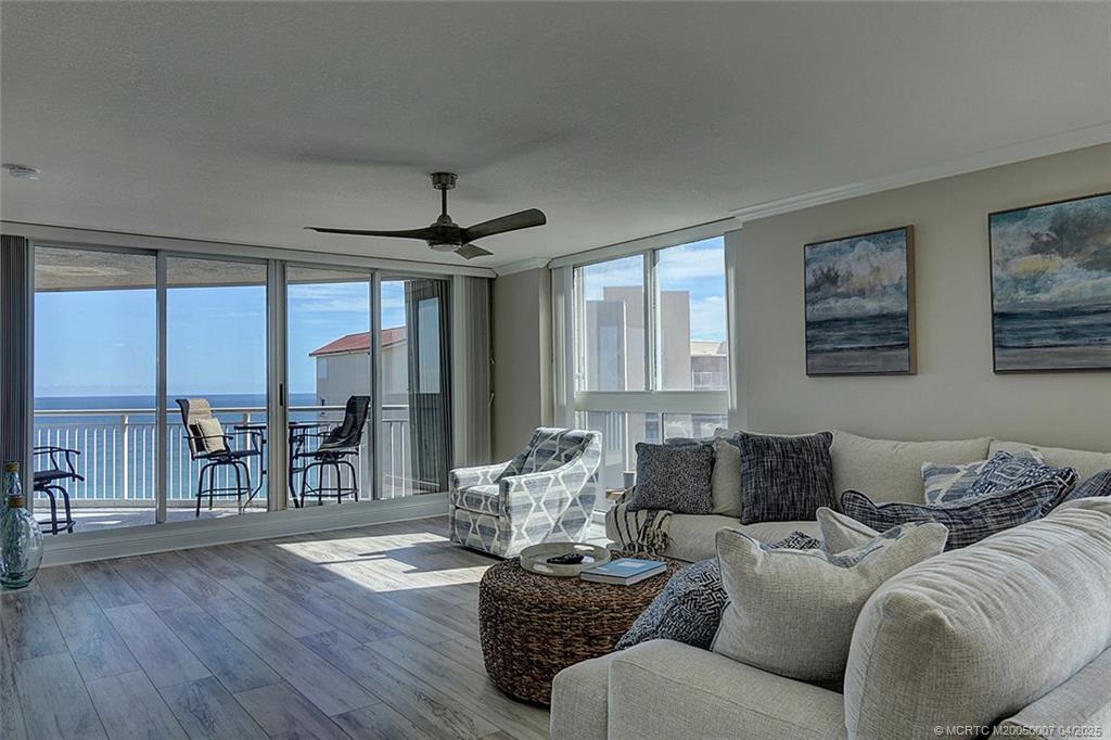 3880 N Highway A1a 905