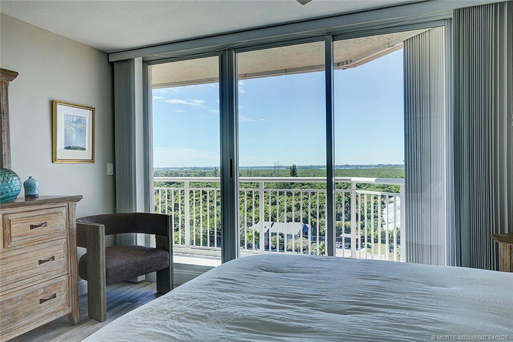 3880 N Highway A1a 905