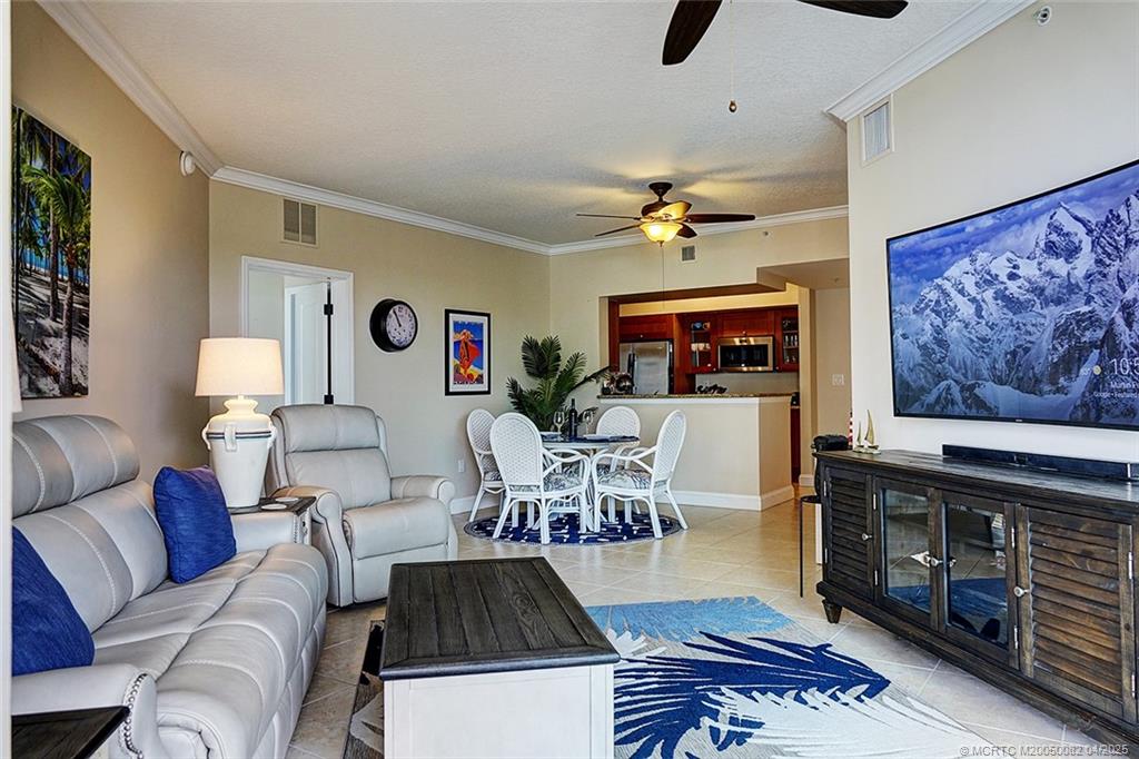 975 NW Flagler Avenue 306