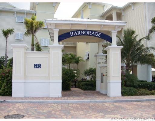 975 NW Flagler Avenue 306