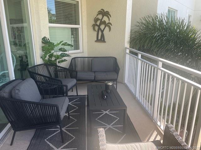 975 NW Flagler Avenue 306