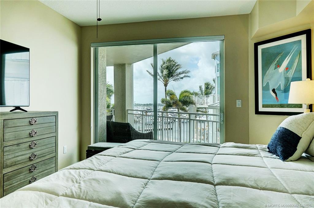975 NW Flagler Avenue 306