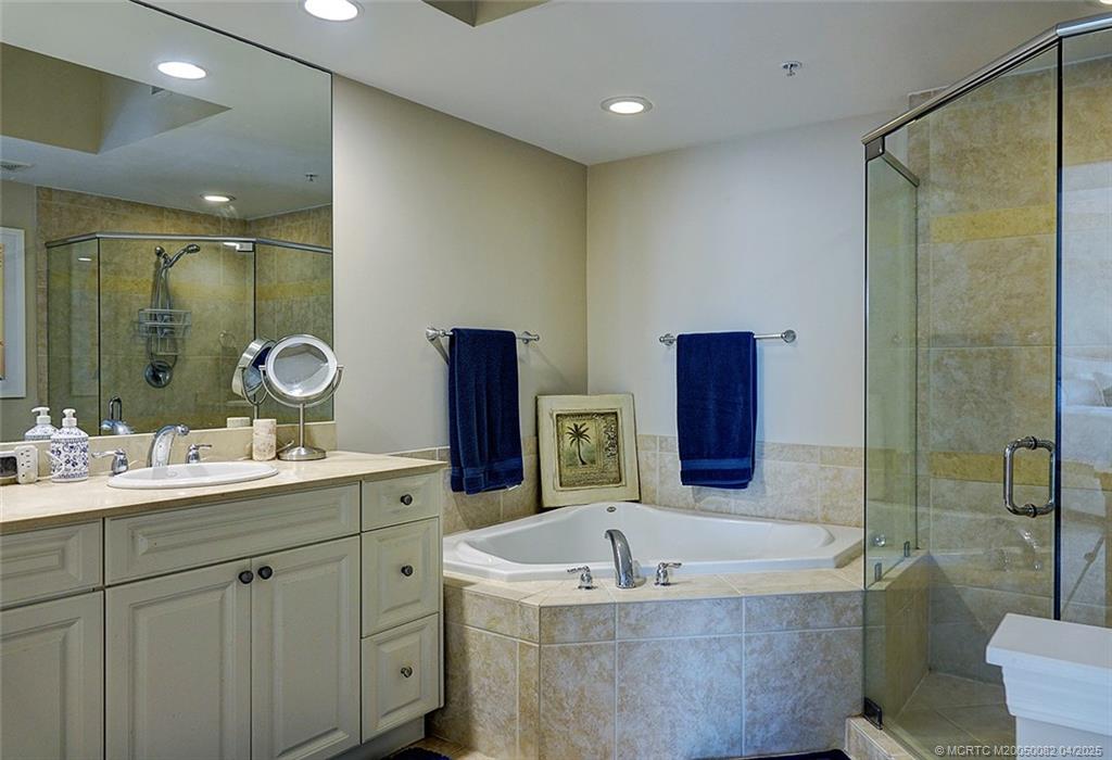 975 NW Flagler Avenue 306
