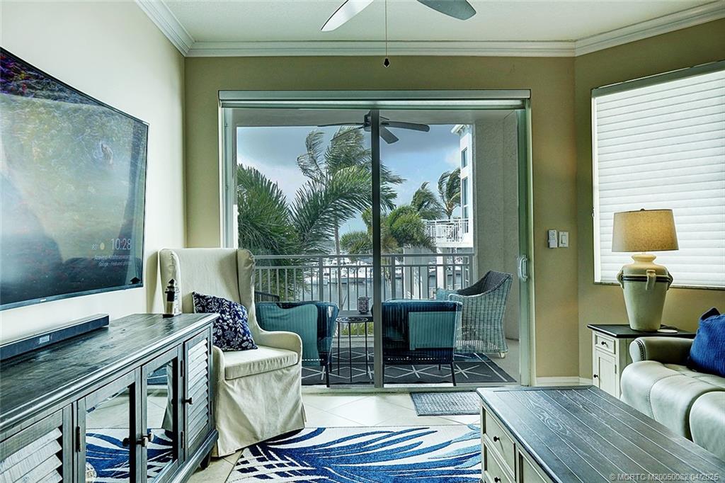 975 NW Flagler Avenue 306