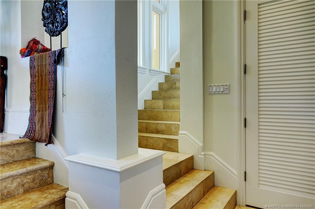 31 N River Road