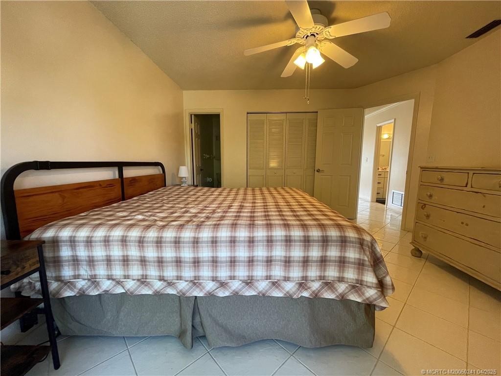 2929 SE Ocean Blvd 10