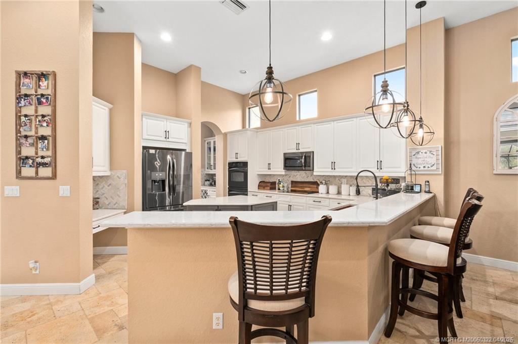 1219 SW Squire Johns Lane