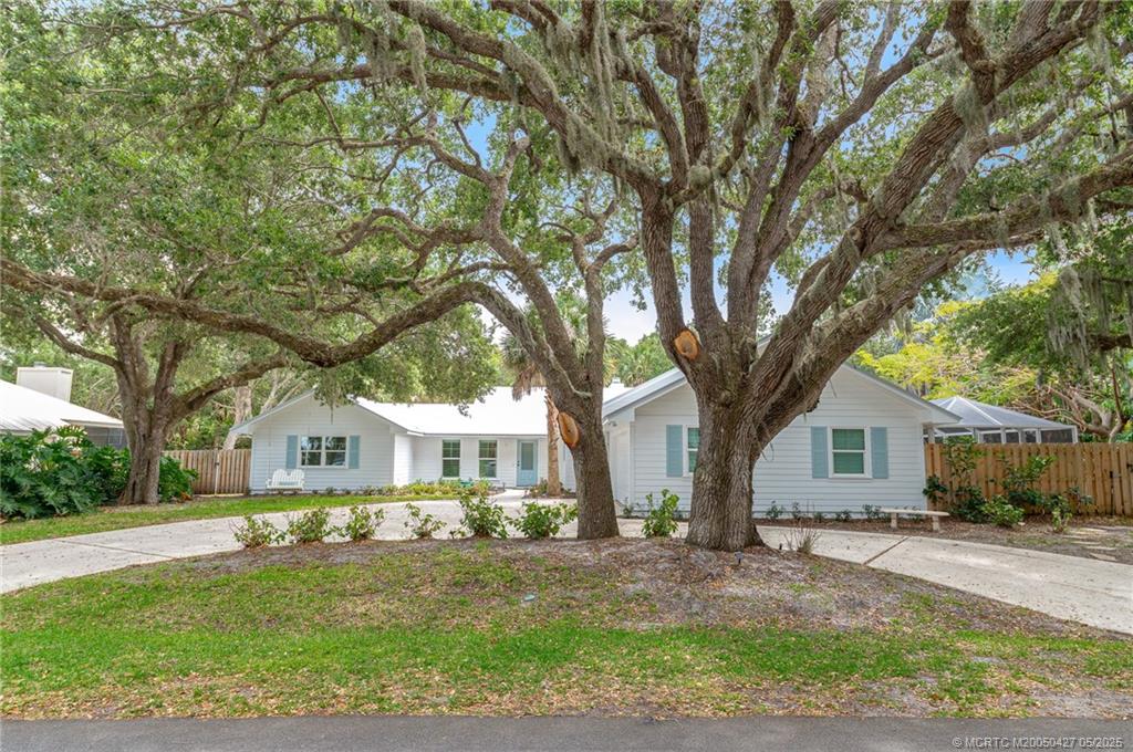 3 Heritage Way