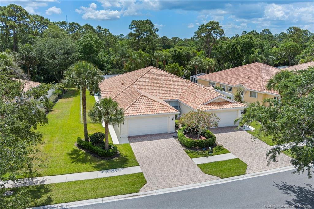 858 SW Balmoral Trace