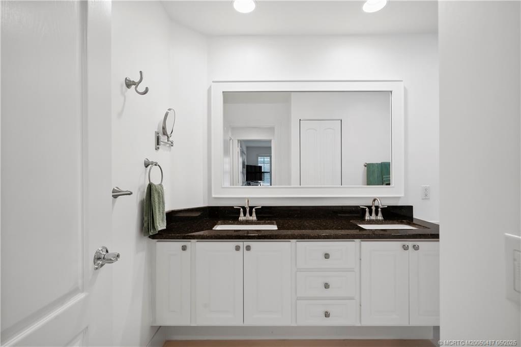 858 SW Balmoral Trace