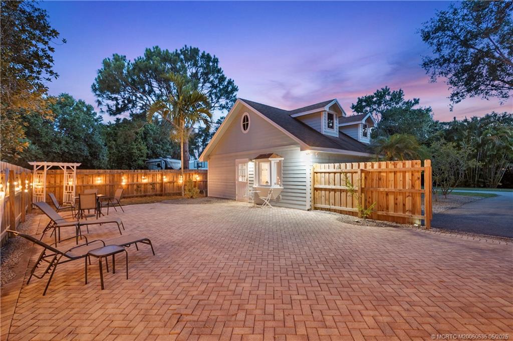 1850 SW Hackman Terrace