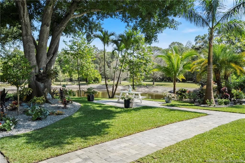 1850 SW Hackman Terrace