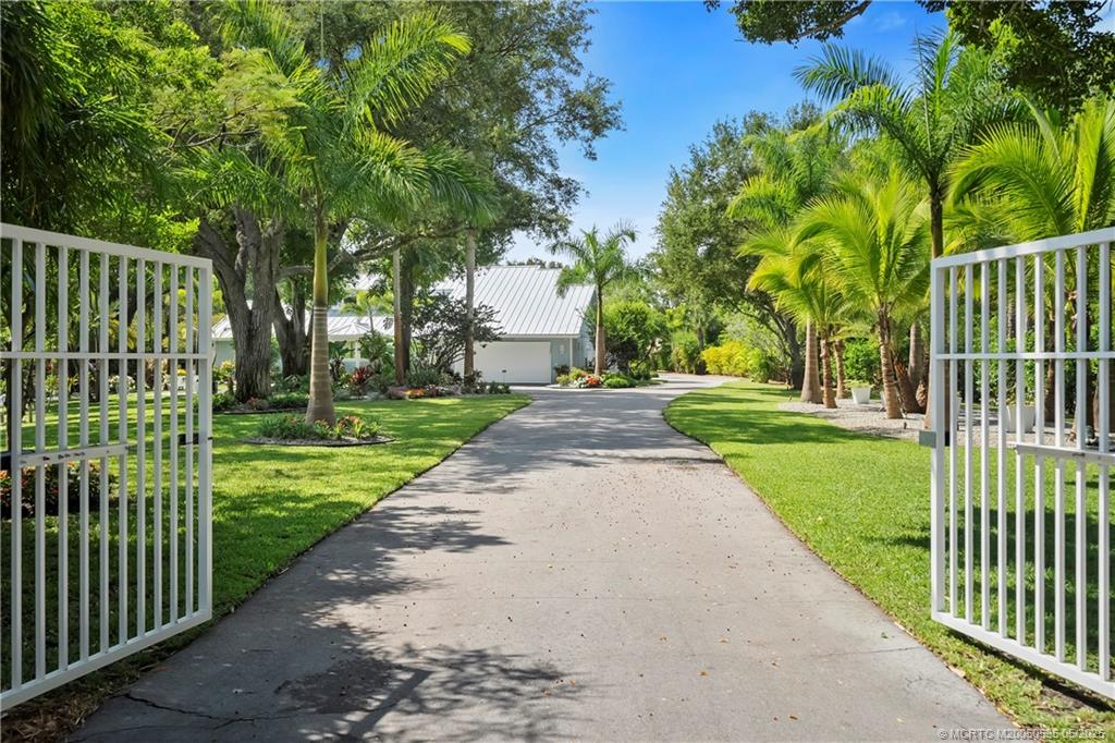 1850 SW Hackman Terrace