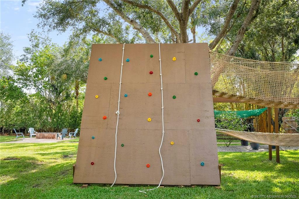 1850 SW Hackman Terrace