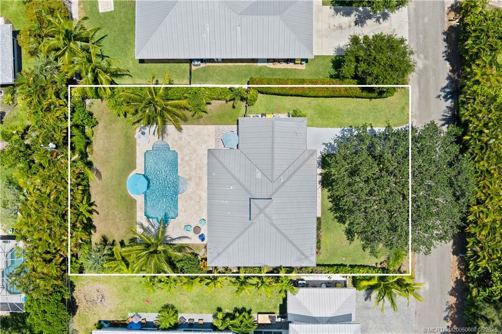 9333 SE Saturn Street