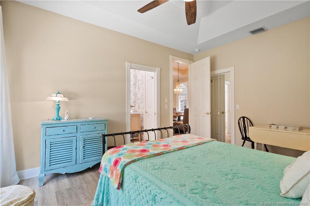 9333 SE Saturn Street