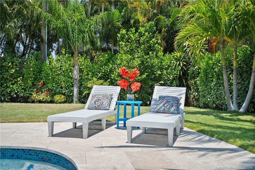 9333 SE Saturn Street