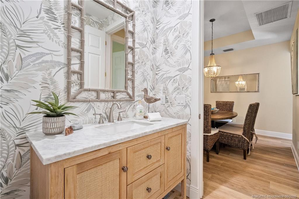 9333 SE Saturn Street