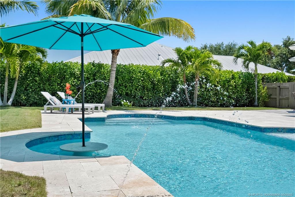 9333 SE Saturn Street