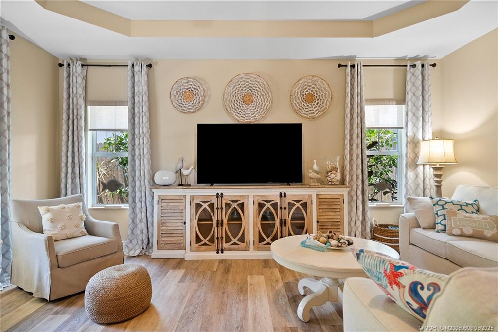 9333 SE Saturn Street